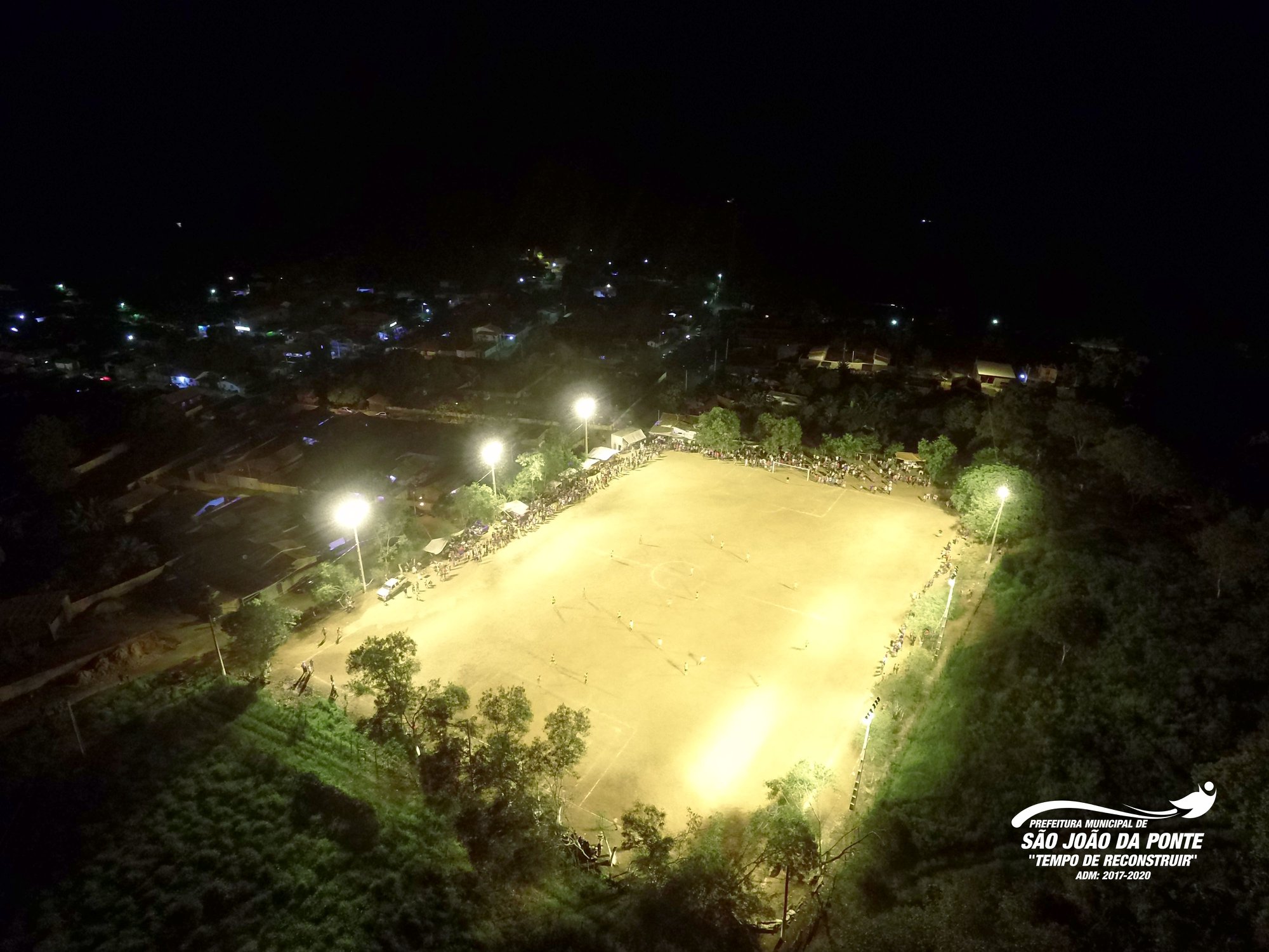 Prefeitura realiza tradicional Torneio de Páscoa e inaugura iluminação do campo no Distrito de Olímpio Campos.