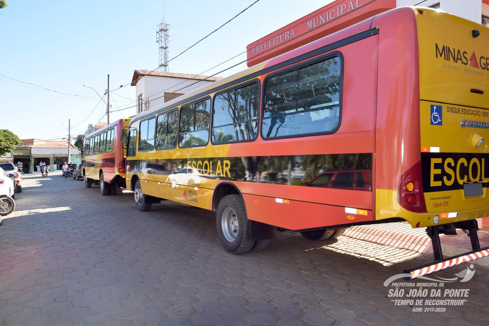 Transporte Escolar é novamente reforçado com a aquisição de outros 02 (dois) ônibus zero km